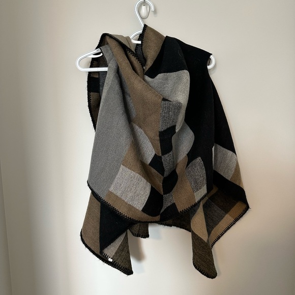 Blanket vest - Picture 2 of 4